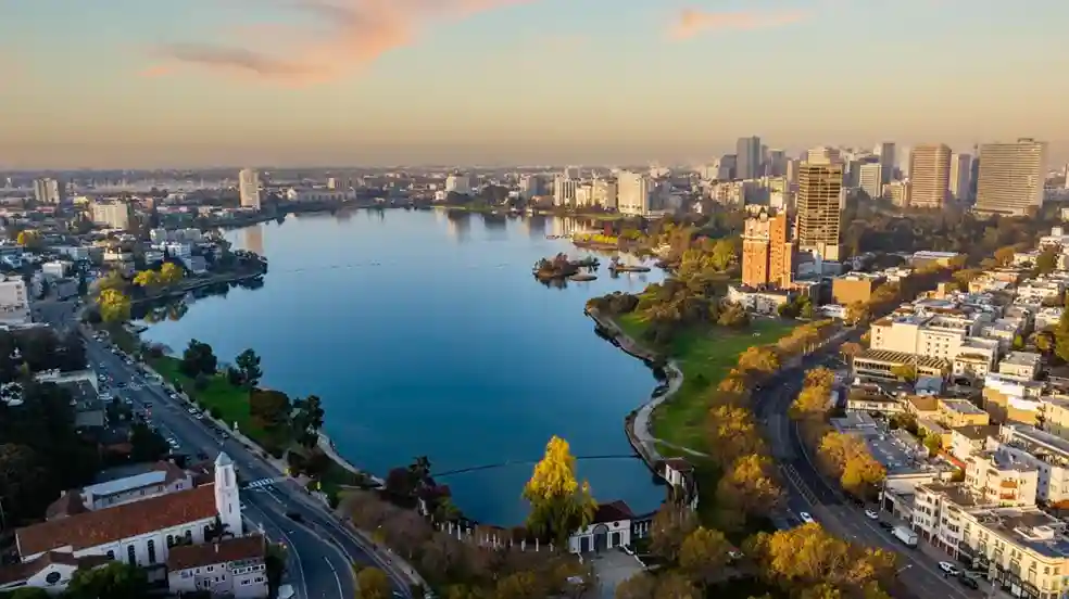 Oakland, CA